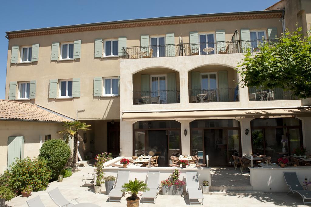 Отель Le Castelet Des Alpilles Сен-Реми-де-Прованс Экстерьер фото